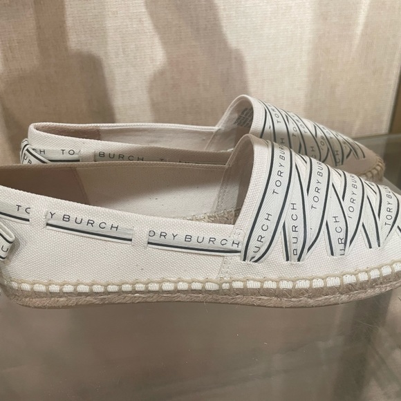 Firm price Tory burch cream canvas espadrille - Picture 2 of 3